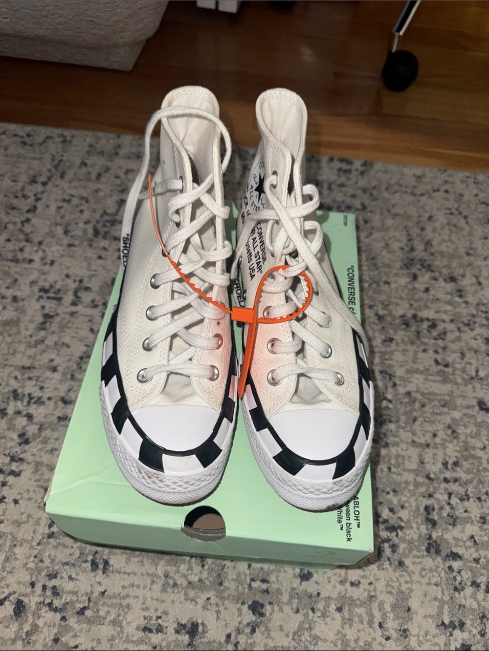 Off-White x Converse Chuck 70
'White'